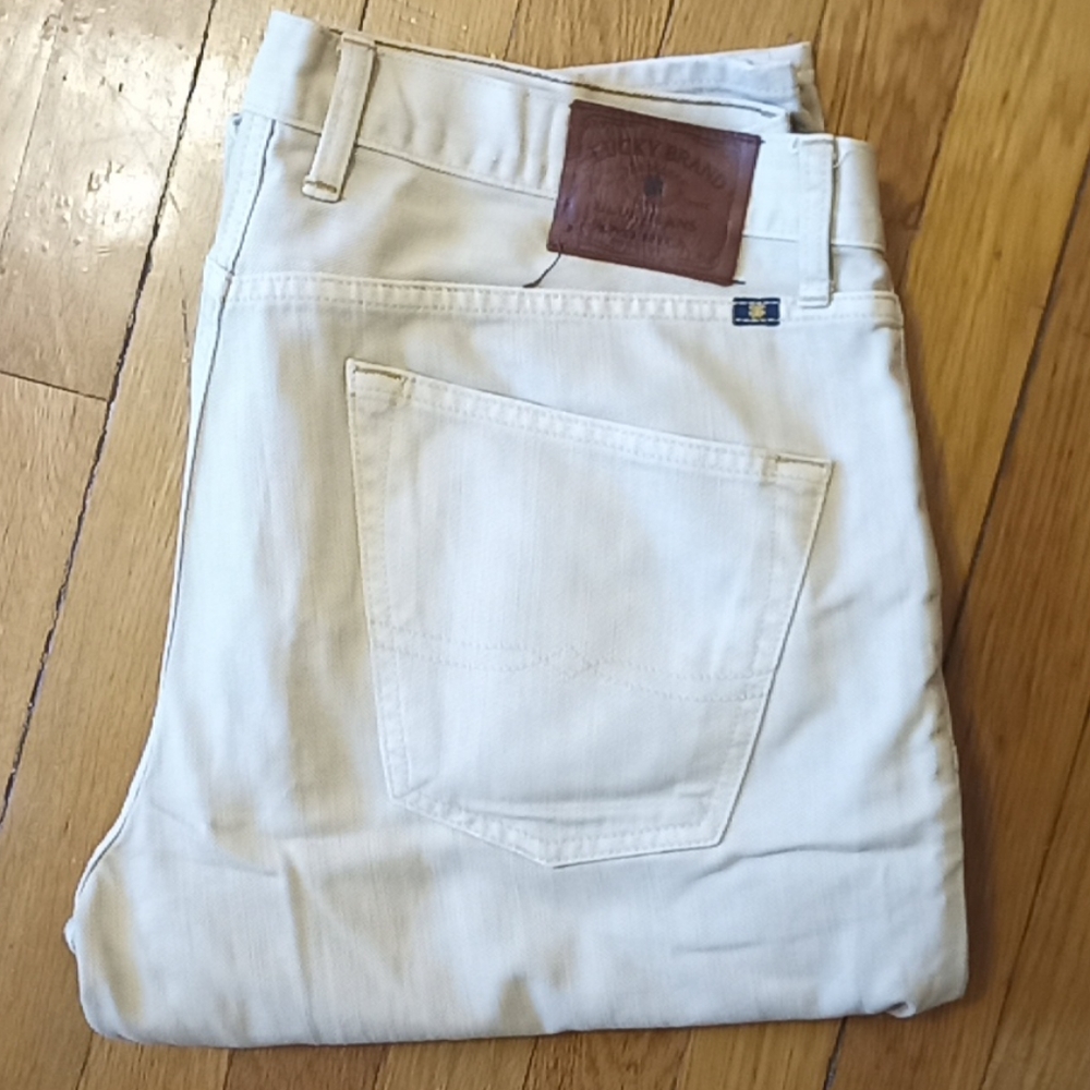 Lucky brand jeans 36x32 original straight